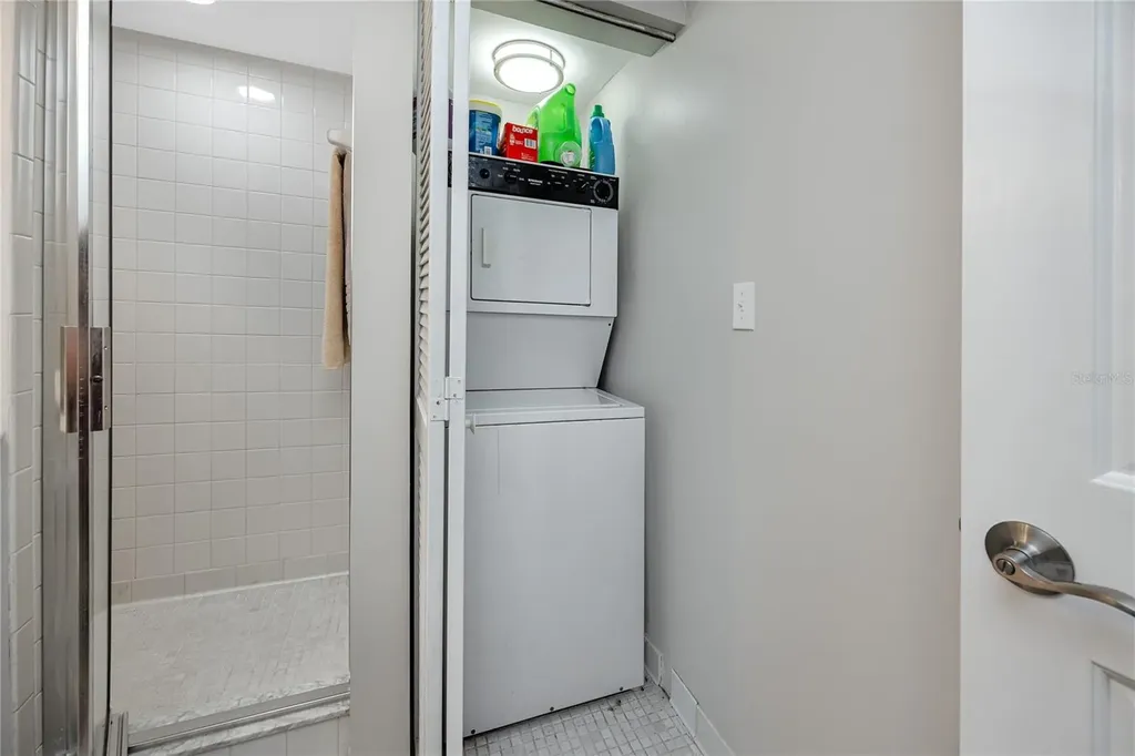 7530 Sunshine Skyway Lane S St Petersburg FL 33711