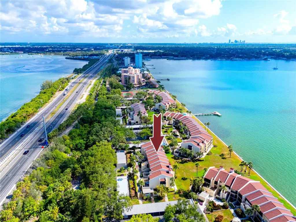 7530 Sunshine Skyway Lane S St Petersburg FL 33711