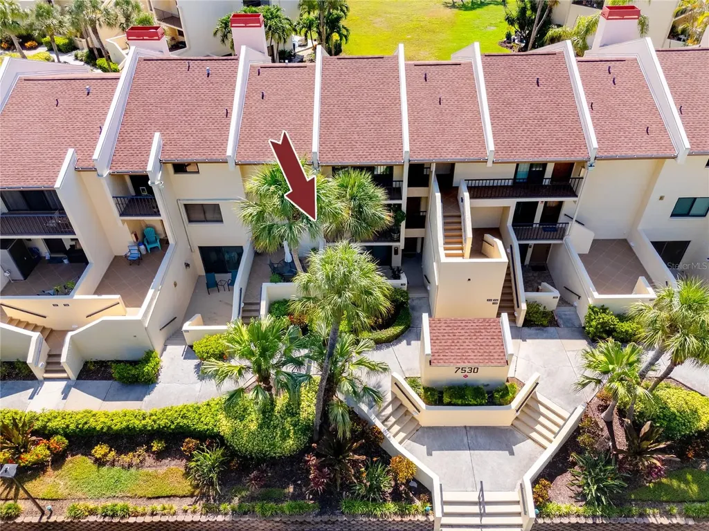7530 Sunshine Skyway Lane S St Petersburg FL 33711