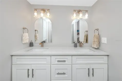 7530 Sunshine Skyway Lane S St Petersburg FL 33711