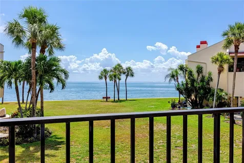 7530 Sunshine Skyway Lane S St Petersburg FL 33711