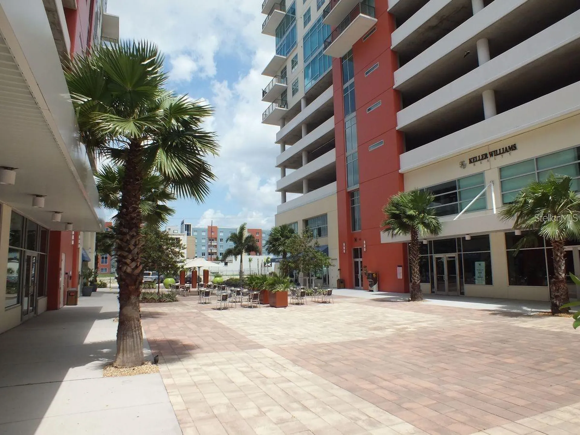 1208 E Kennedy Boulevard Tampa FL 33602