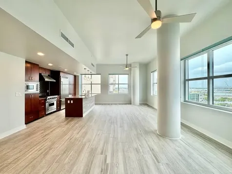 1208 E Kennedy Boulevard Tampa FL 33602
