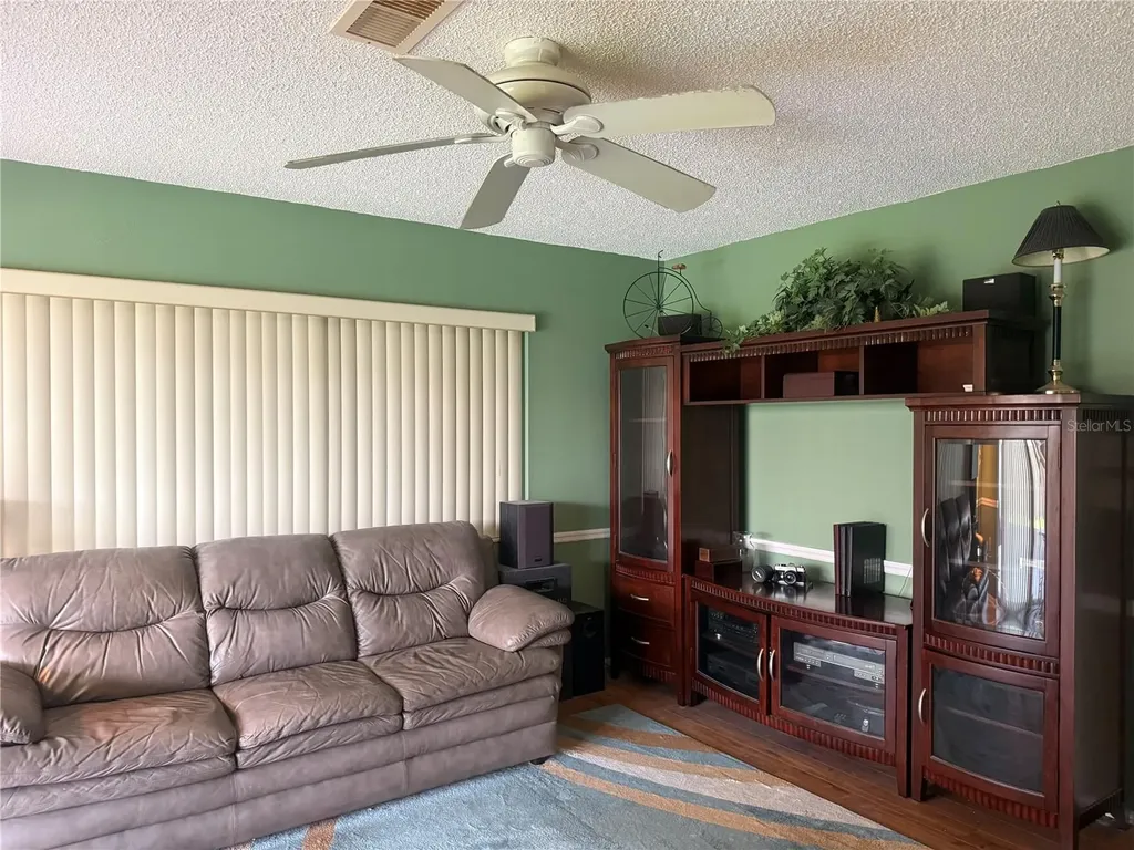 4238 Pinefield Avenue Holiday FL 34691