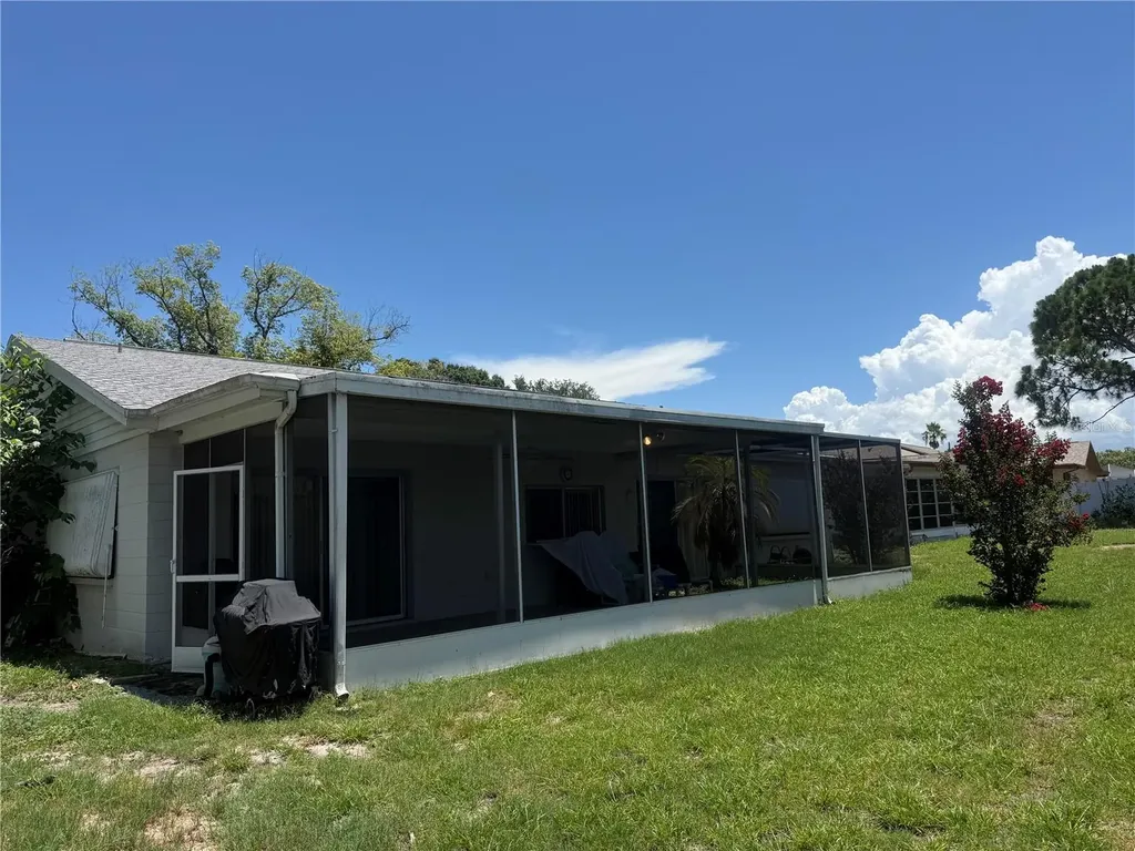 4238 Pinefield Avenue Holiday FL 34691