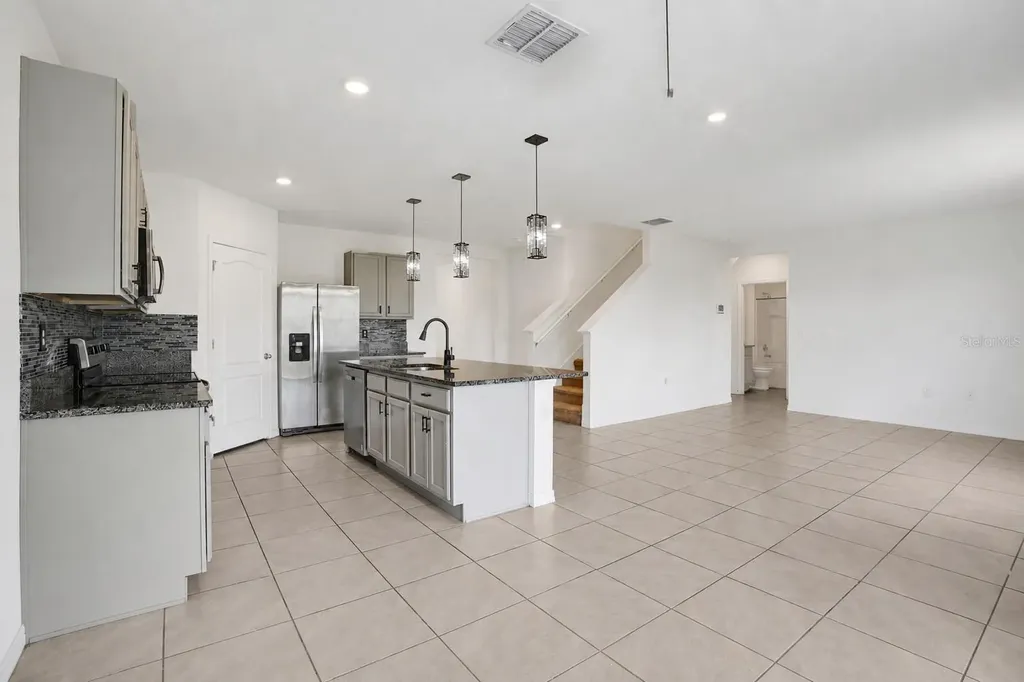 11338 Amber Ridge Drive Zellwood FL 32798