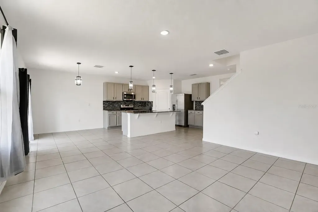 11338 Amber Ridge Drive Zellwood FL 32798