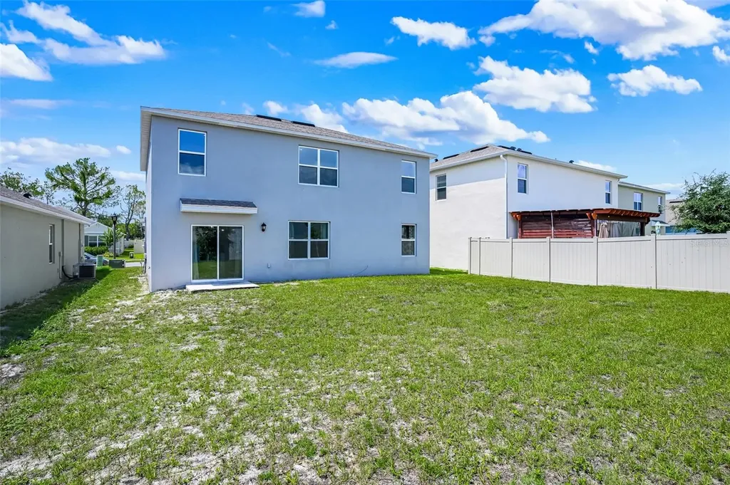 11338 Amber Ridge Drive Zellwood FL 32798