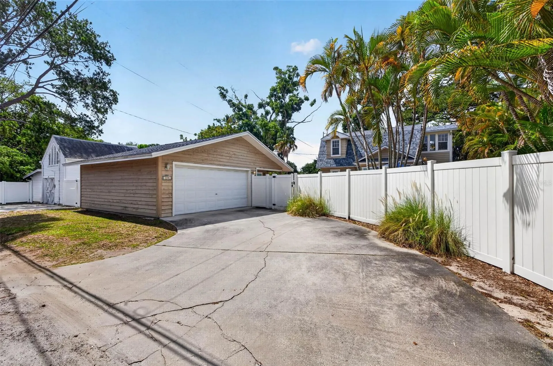 775 28th Avenue N St Petersburg FL 33704