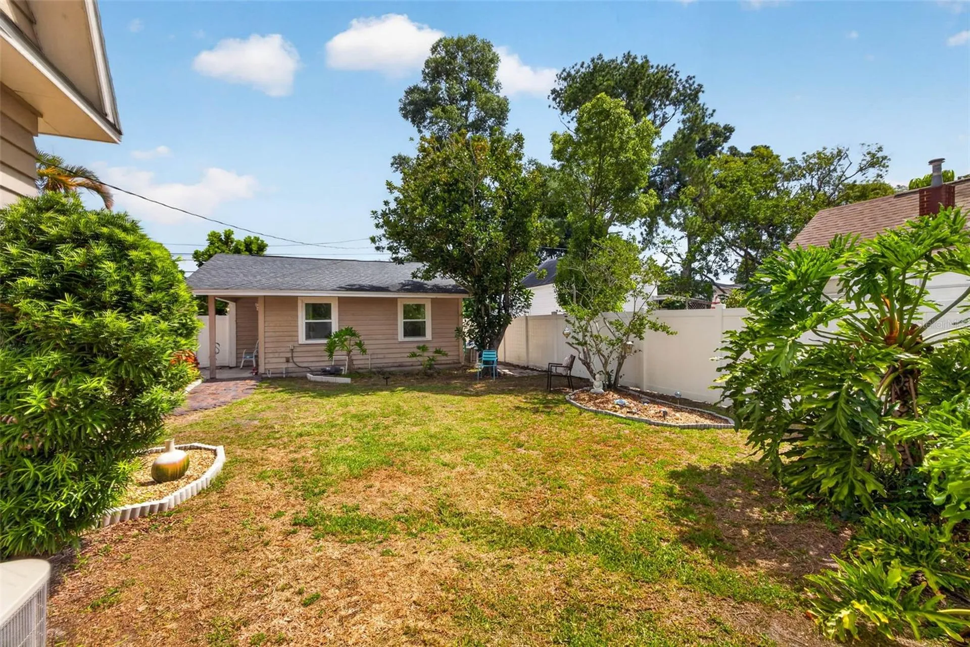 775 28th Avenue N St Petersburg FL 33704