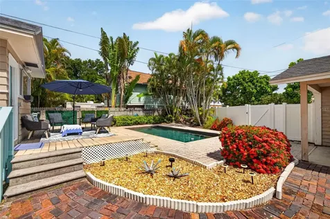 775 28th Avenue N St Petersburg FL 33704