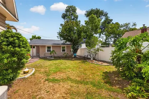 775 28th Avenue N St Petersburg FL 33704