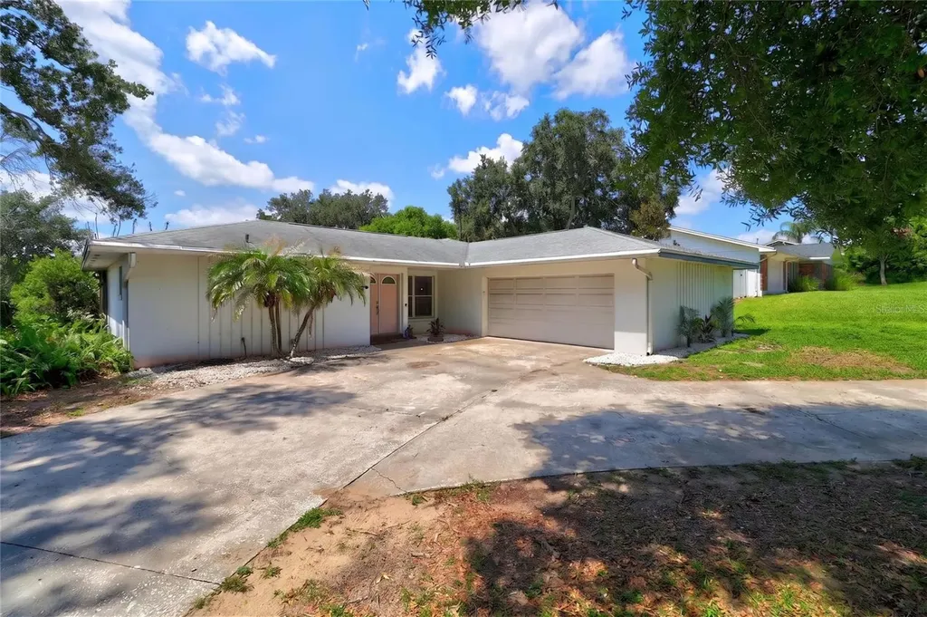 54 Lake Link Circle SE Winter Haven FL 33884