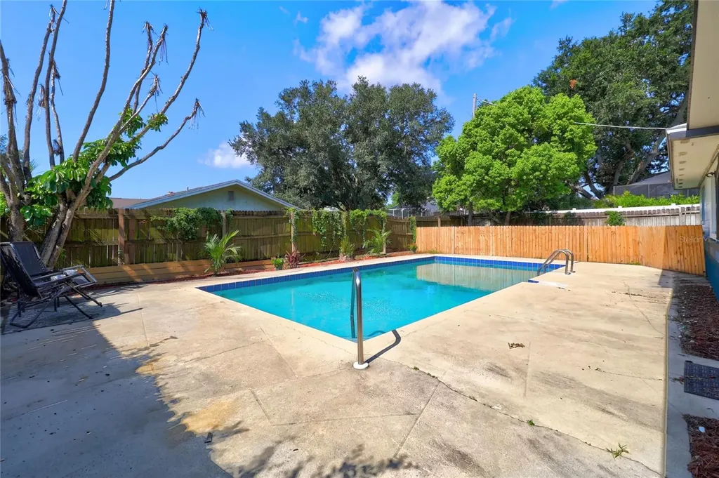 54 Lake Link Circle SE Winter Haven FL 33884