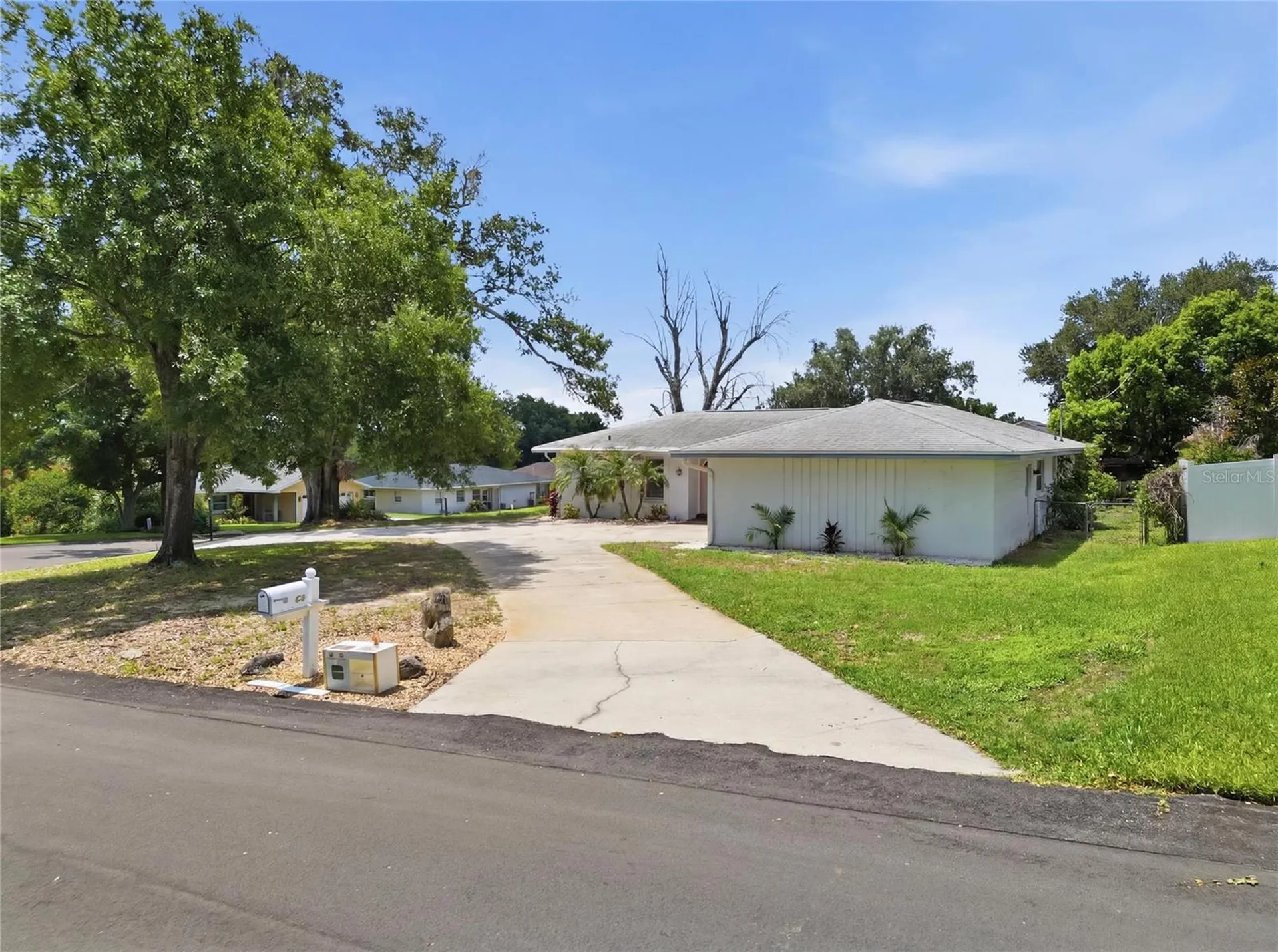 54 Lake Link Circle SE Winter Haven FL 33884