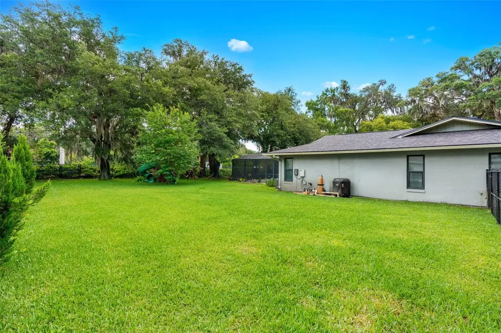 3271 Majestic Oak Drive St Cloud FL 34771