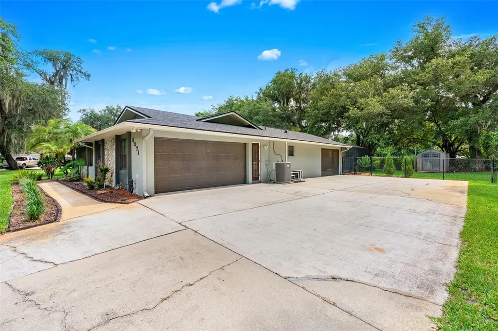 3271 Majestic Oak Drive St Cloud FL 34771