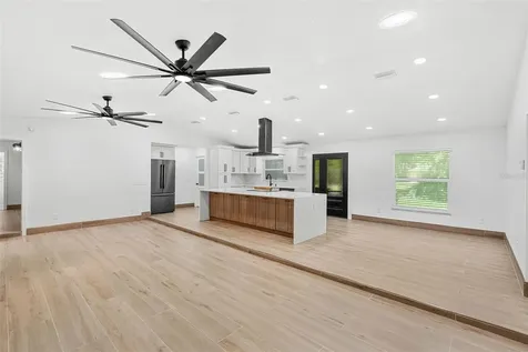 3271 Majestic Oak Drive St Cloud FL 34771