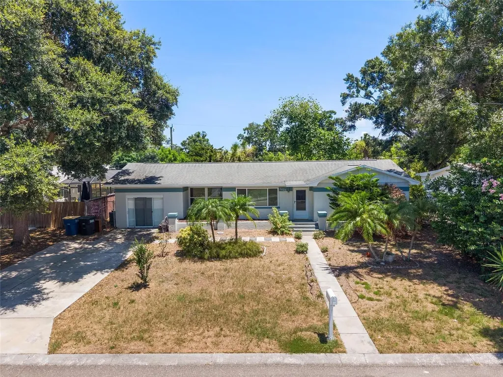 1428 Pinebrook Drive Clearwater FL 33755