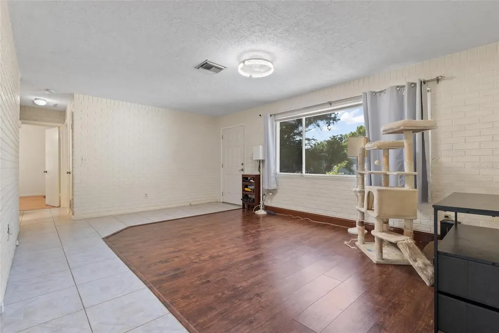 1428 Pinebrook Drive Clearwater FL 33755