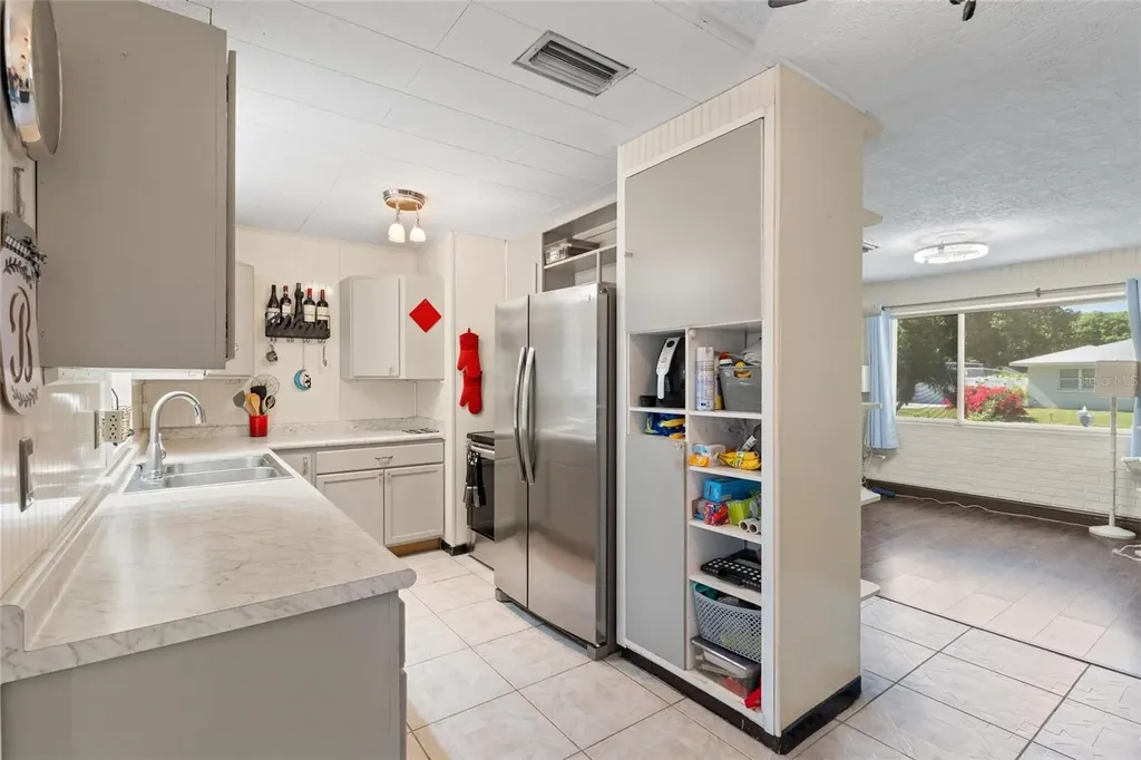 1428 Pinebrook Drive Clearwater FL 33755