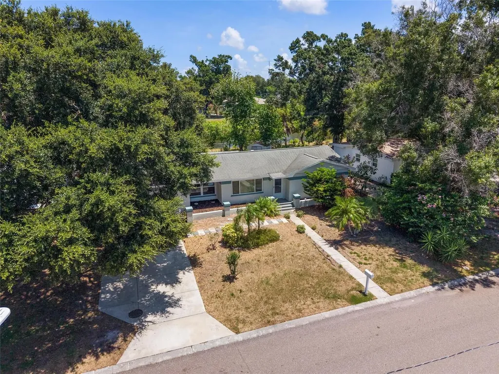 1428 Pinebrook Drive Clearwater FL 33755