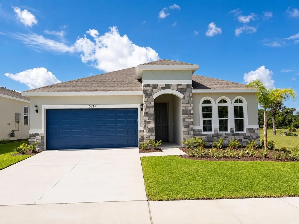 6217 Sanders Grove Circle Okahumpka FL 34762