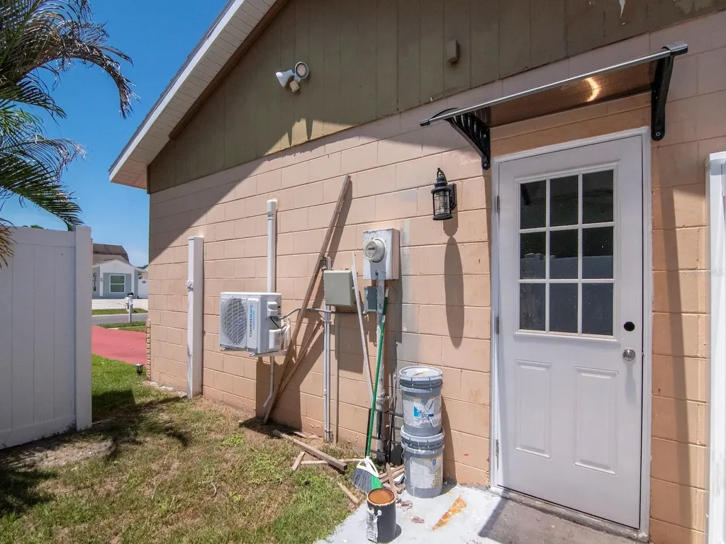 6317 Frost Drive Tampa FL 33625
