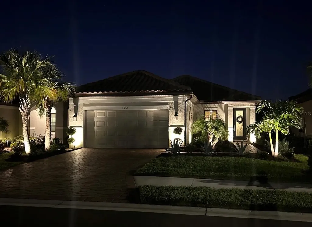 4642 Crestpoint Way Palmetto FL 34221