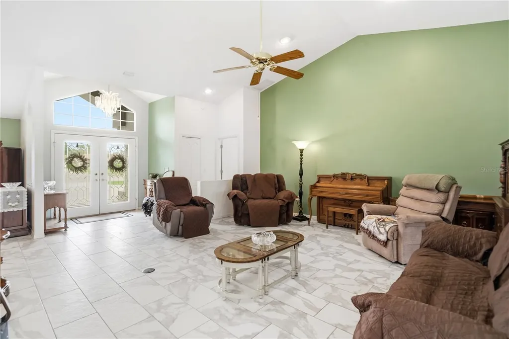 9276 Ashley Drive Weeki Wachee FL 34613