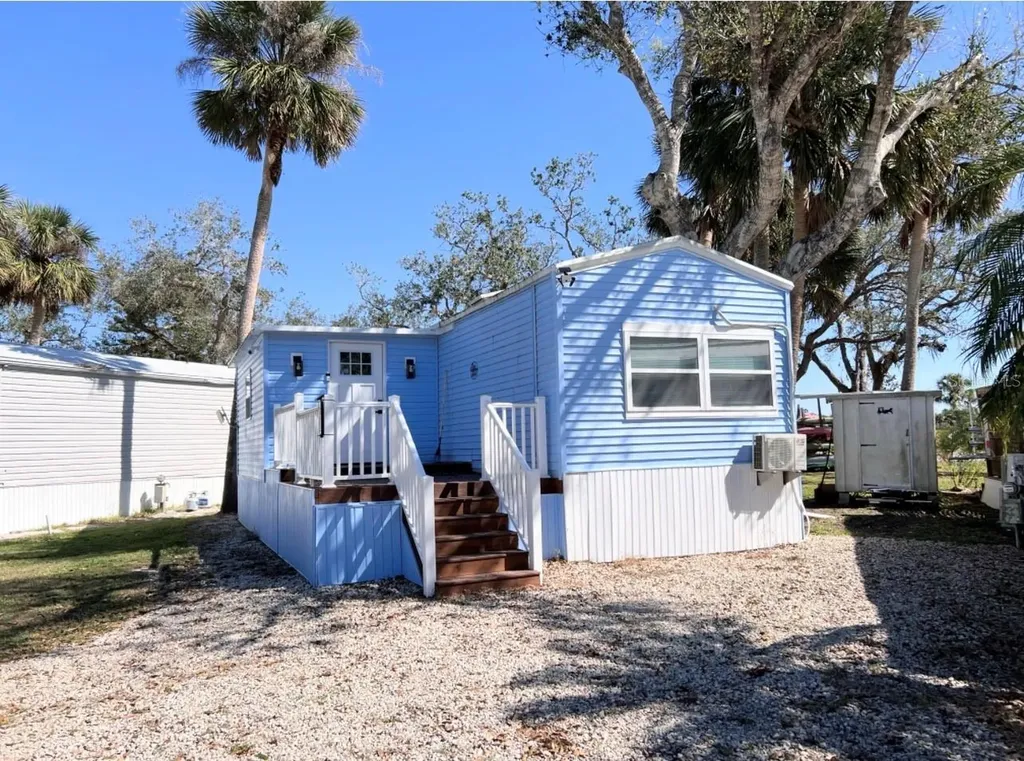 1300 N River Road Venice FL 34293