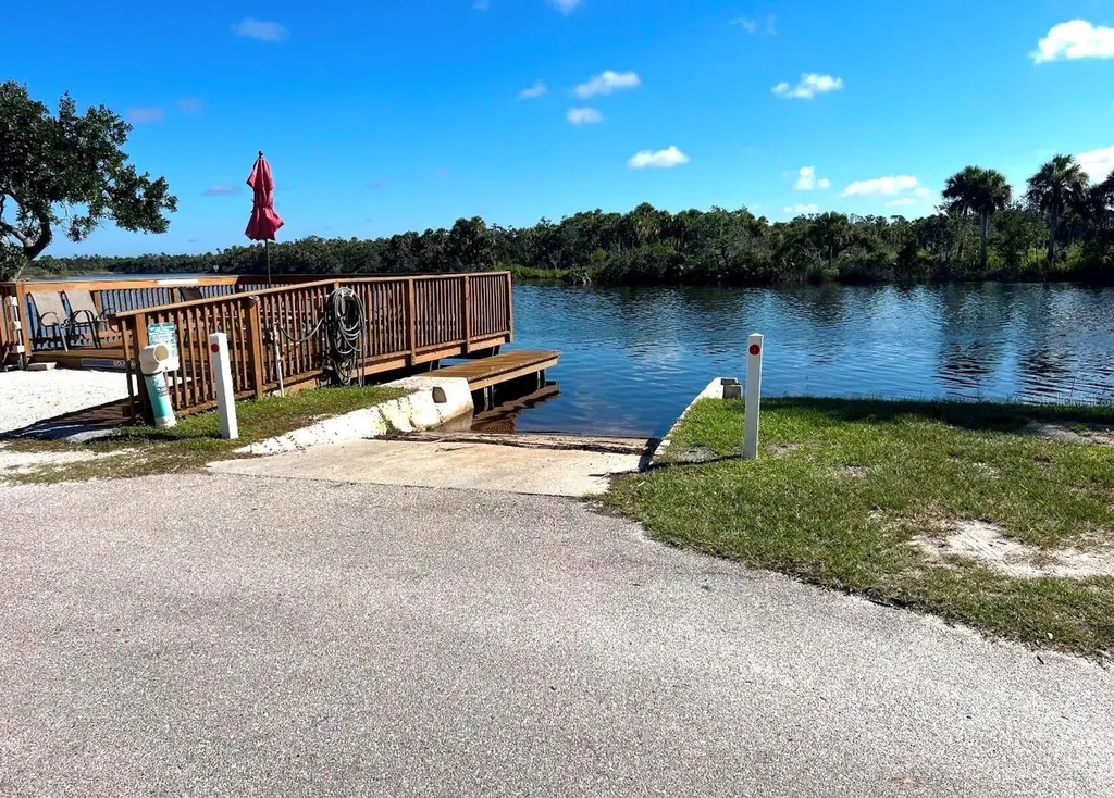 1300 N River Road Venice FL 34293