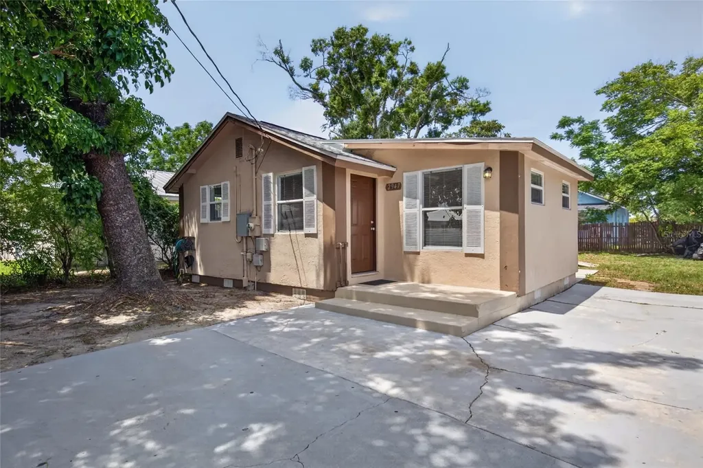 2947 Gillespie Avenue Sarasota FL 34234