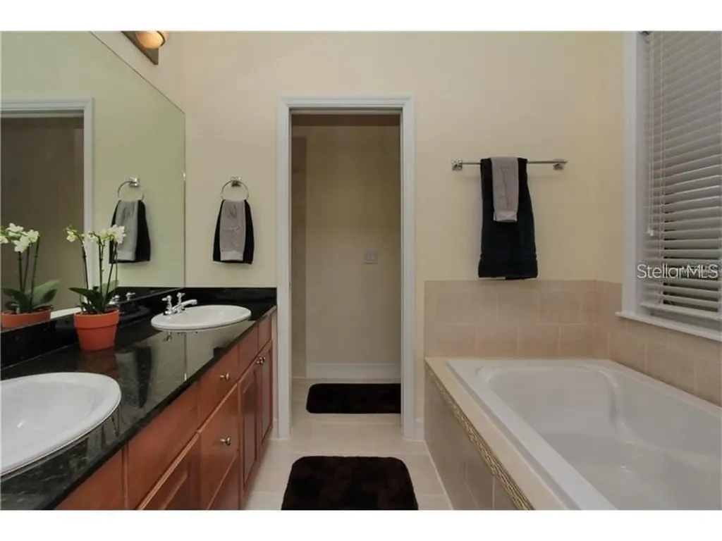 2902 Hansen Manor Lane Tampa FL 33611