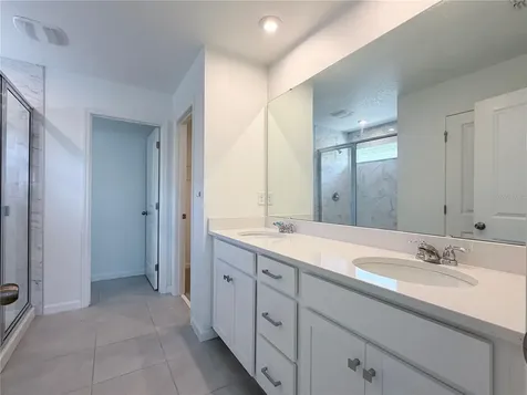 11834 Sunsail Avenue Orlando FL 32832