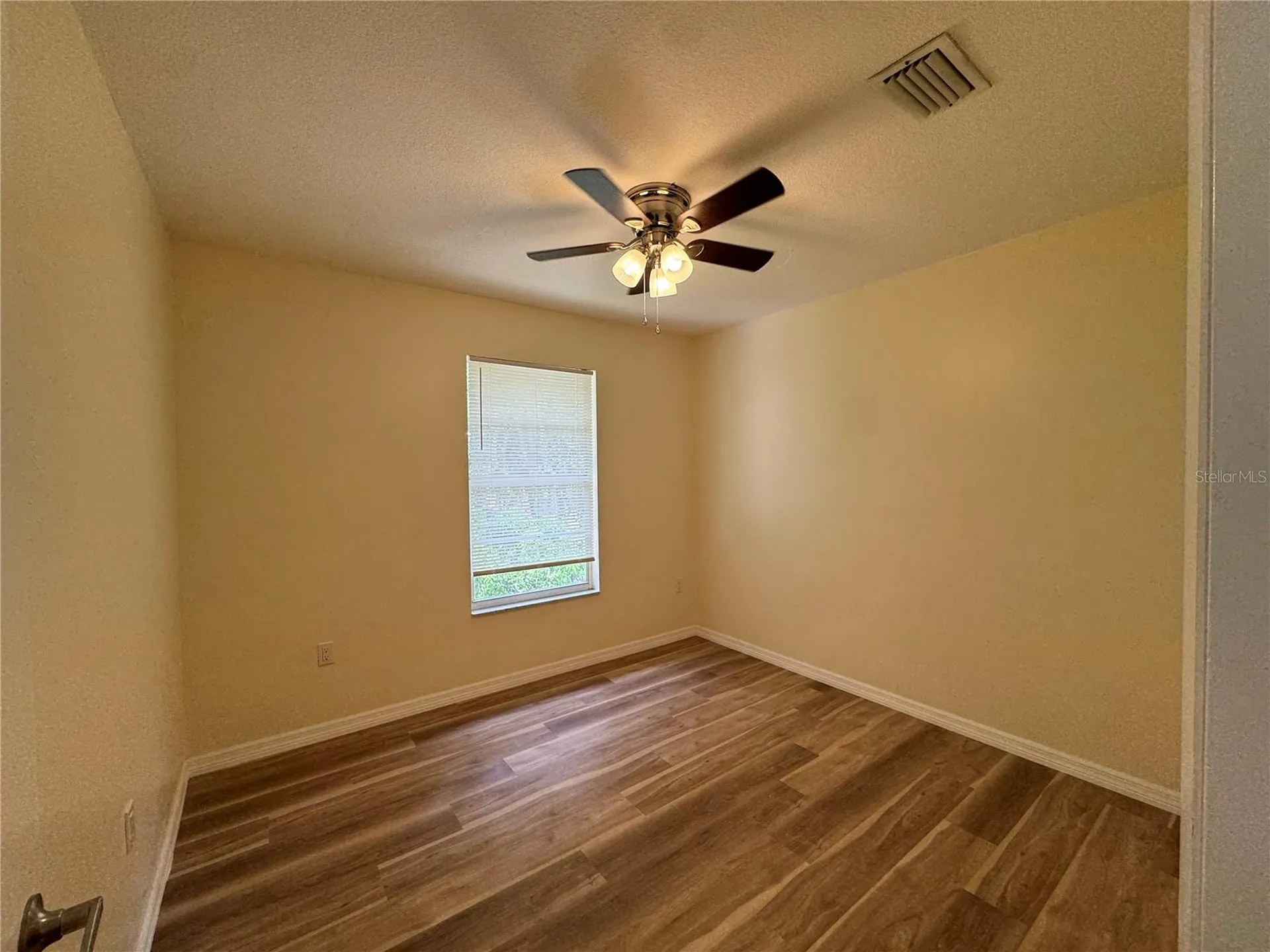665 W Juniata Street Clermont FL 34711