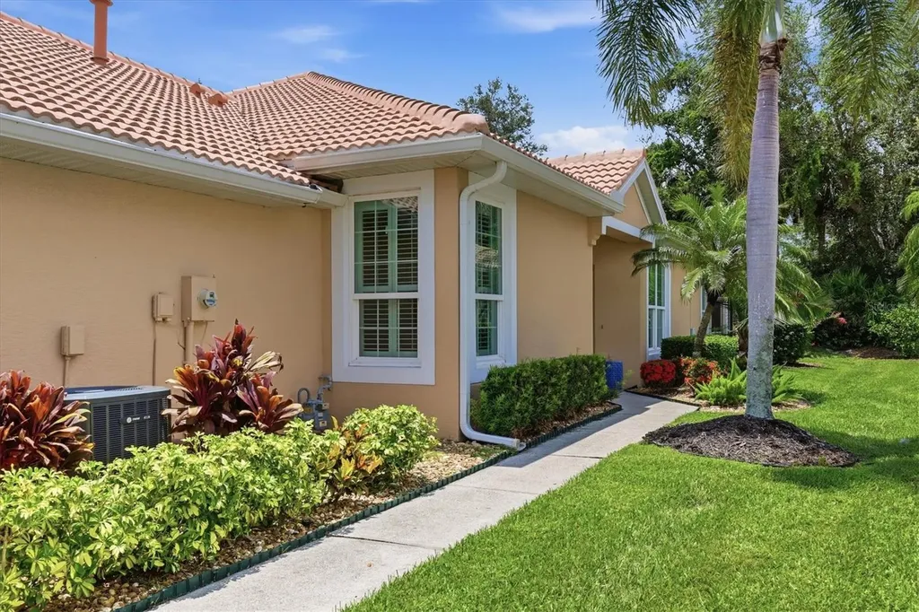 4939 Whispering Oaks Drive North Port FL 34287