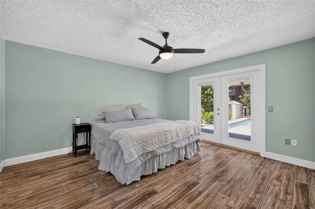 703 Riverside Drive Tarpon Springs FL 34689
