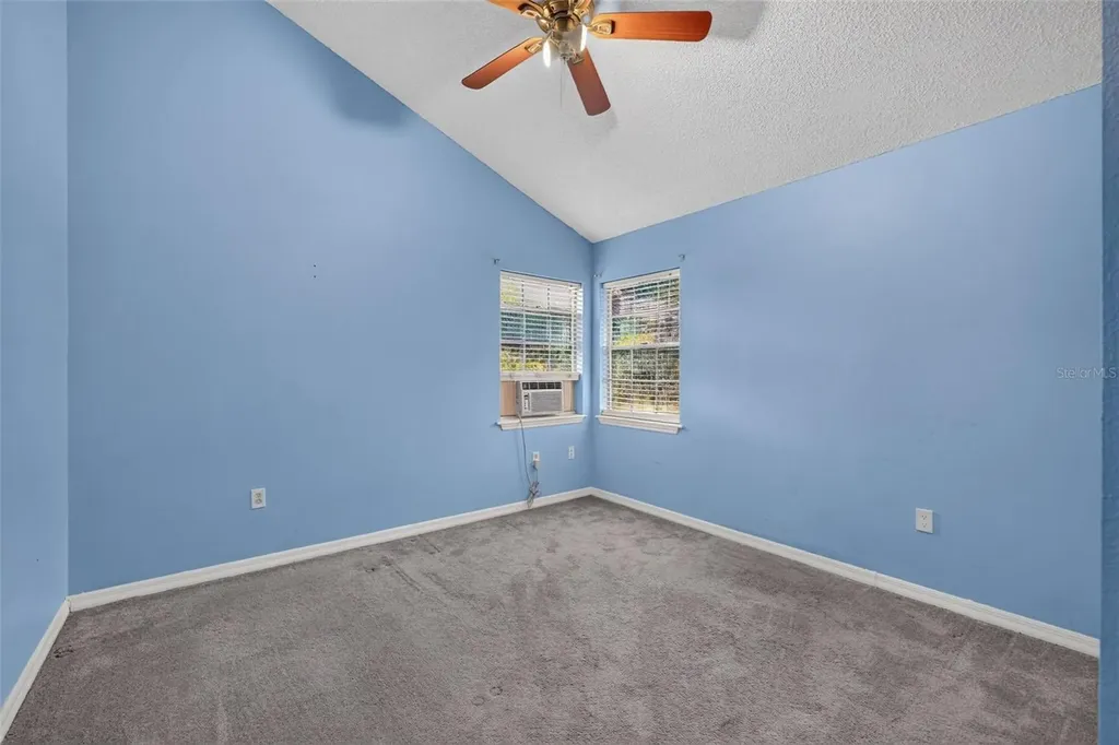 703 Riverside Drive Tarpon Springs FL 34689