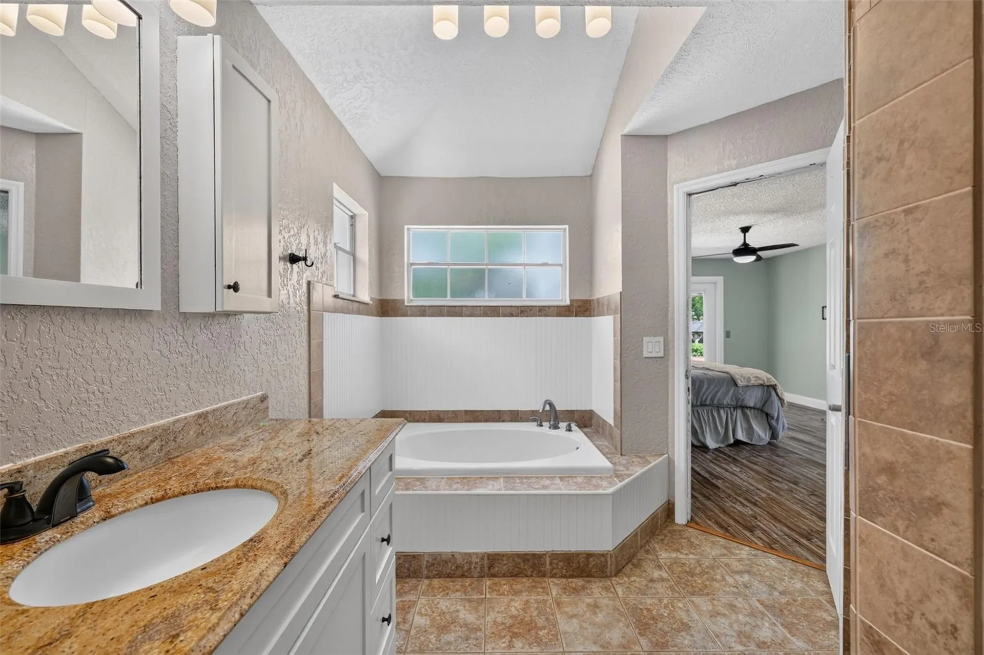 703 Riverside Drive Tarpon Springs FL 34689