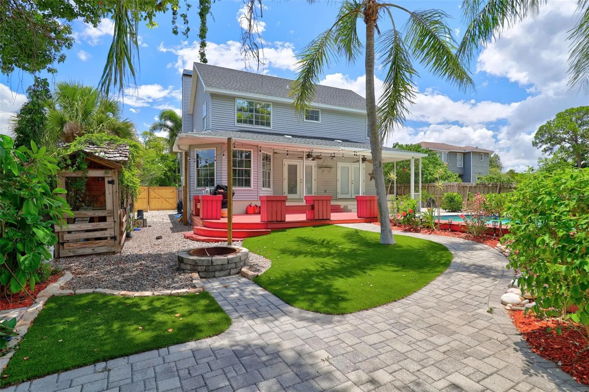 703 Riverside Drive Tarpon Springs FL 34689