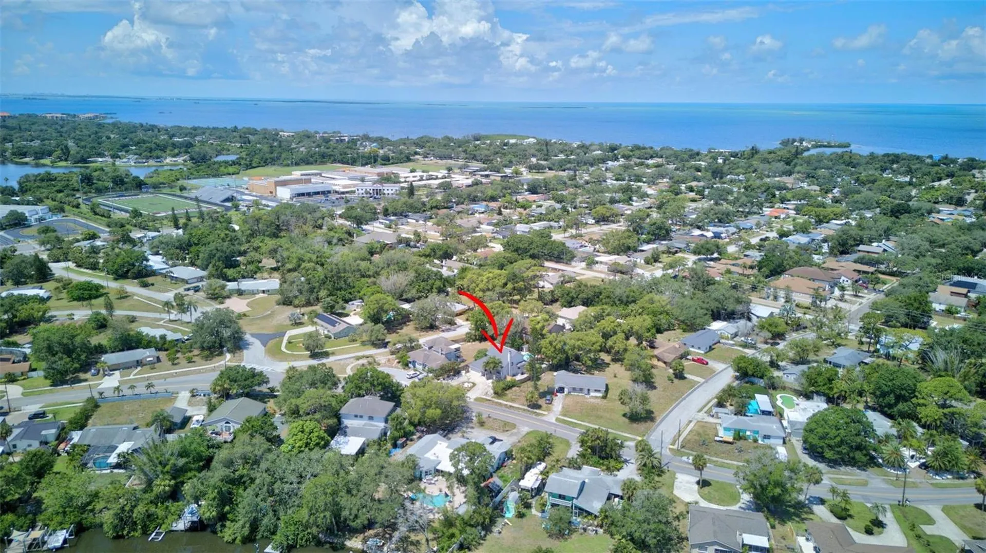 703 Riverside Drive Tarpon Springs FL 34689