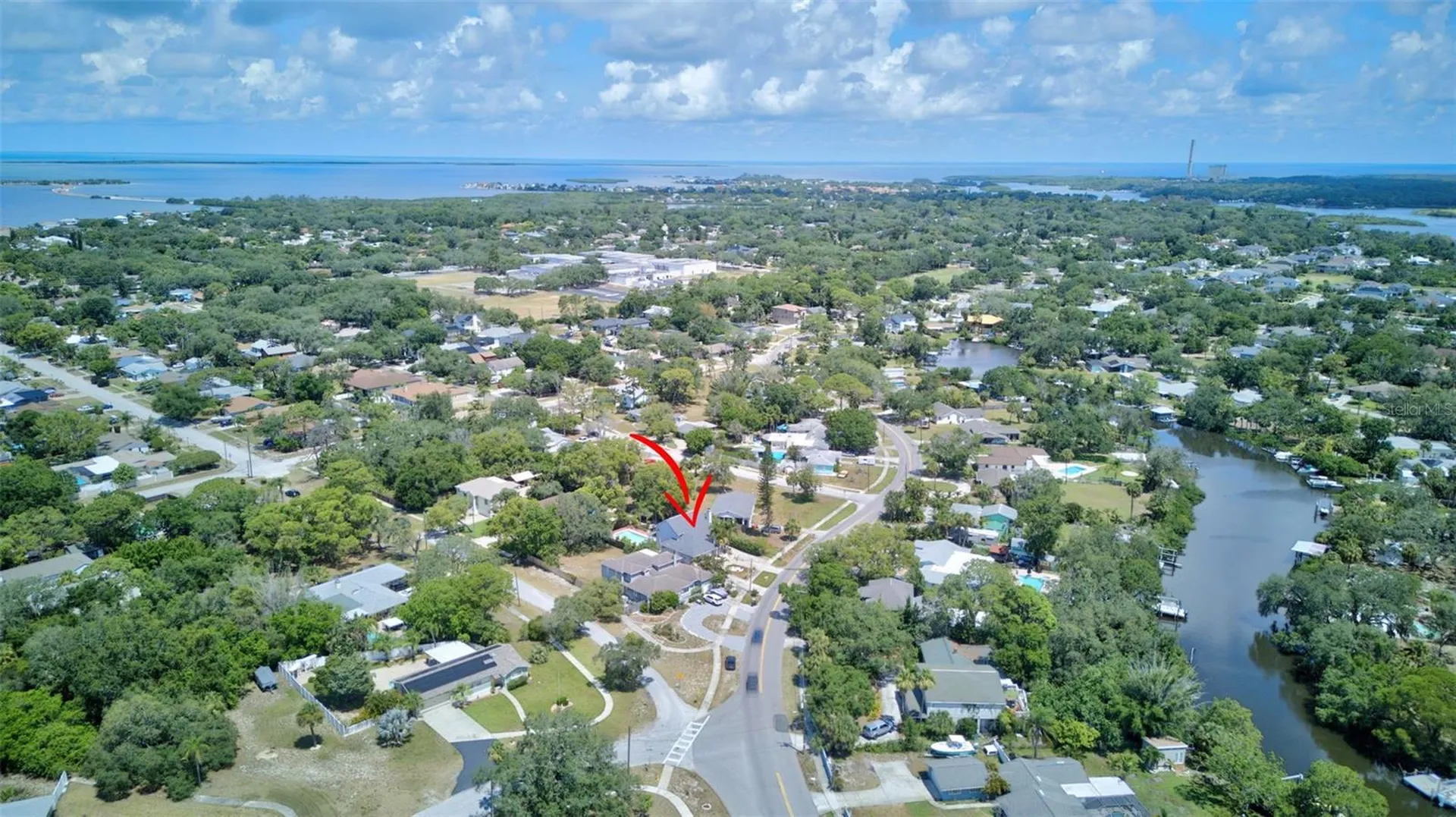703 Riverside Drive Tarpon Springs FL 34689