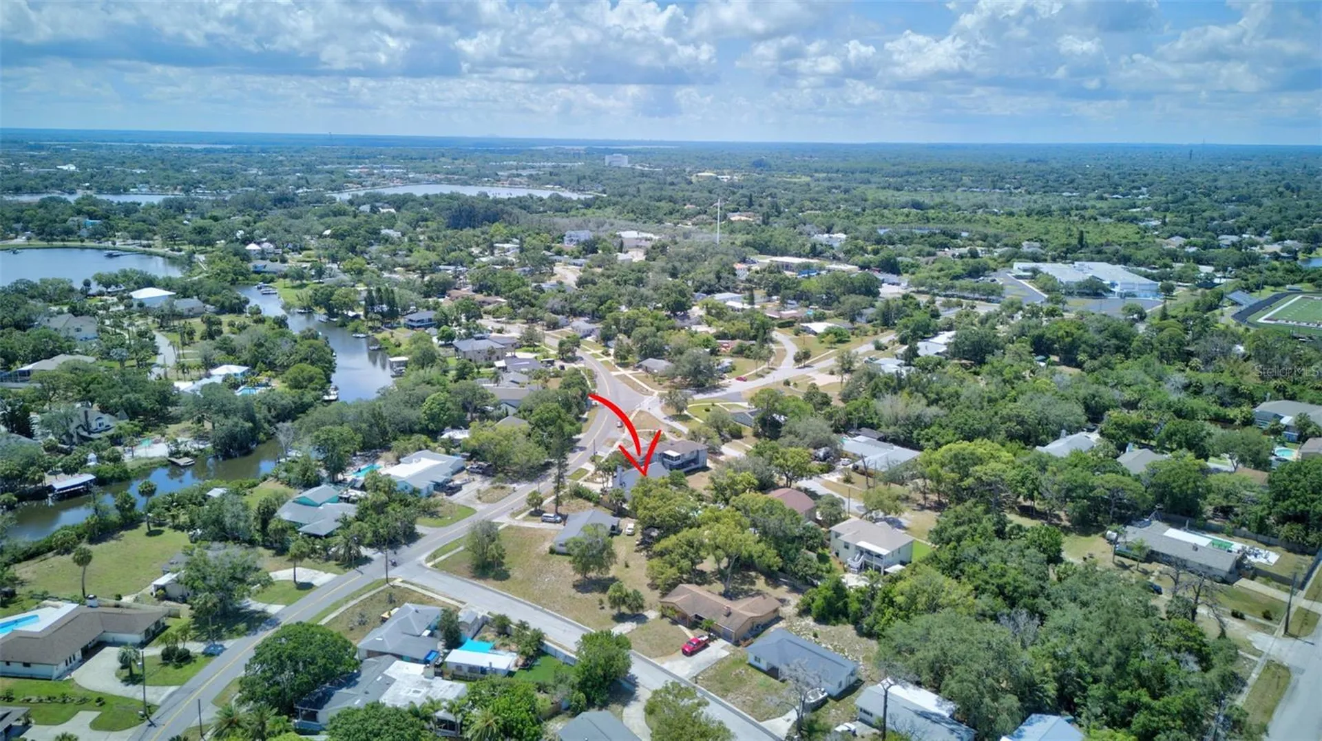 703 Riverside Drive Tarpon Springs FL 34689