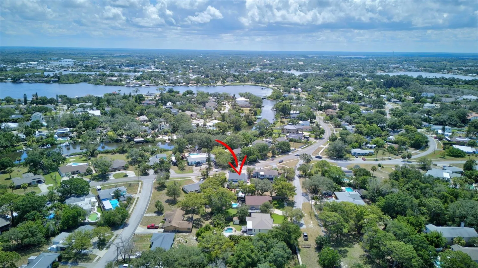 703 Riverside Drive Tarpon Springs FL 34689