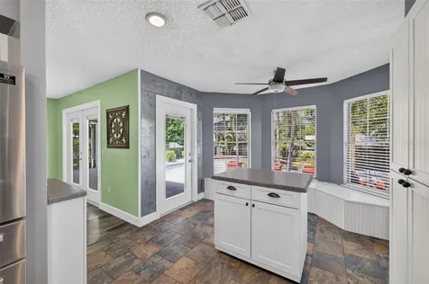 703 Riverside Drive Tarpon Springs FL 34689