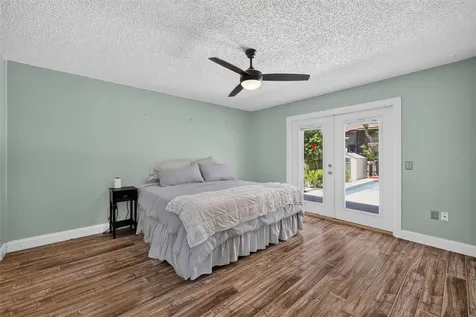 703 Riverside Drive Tarpon Springs FL 34689