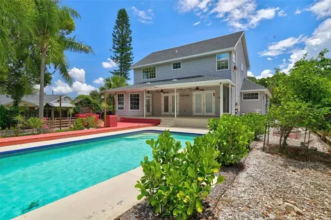 703 Riverside Drive Tarpon Springs FL 34689