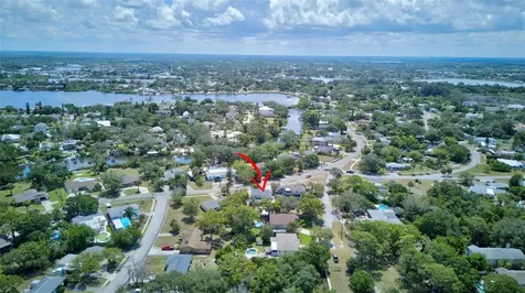 703 Riverside Drive Tarpon Springs FL 34689