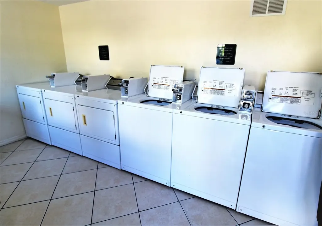 1638 Redwood Street Sarasota FL 34231